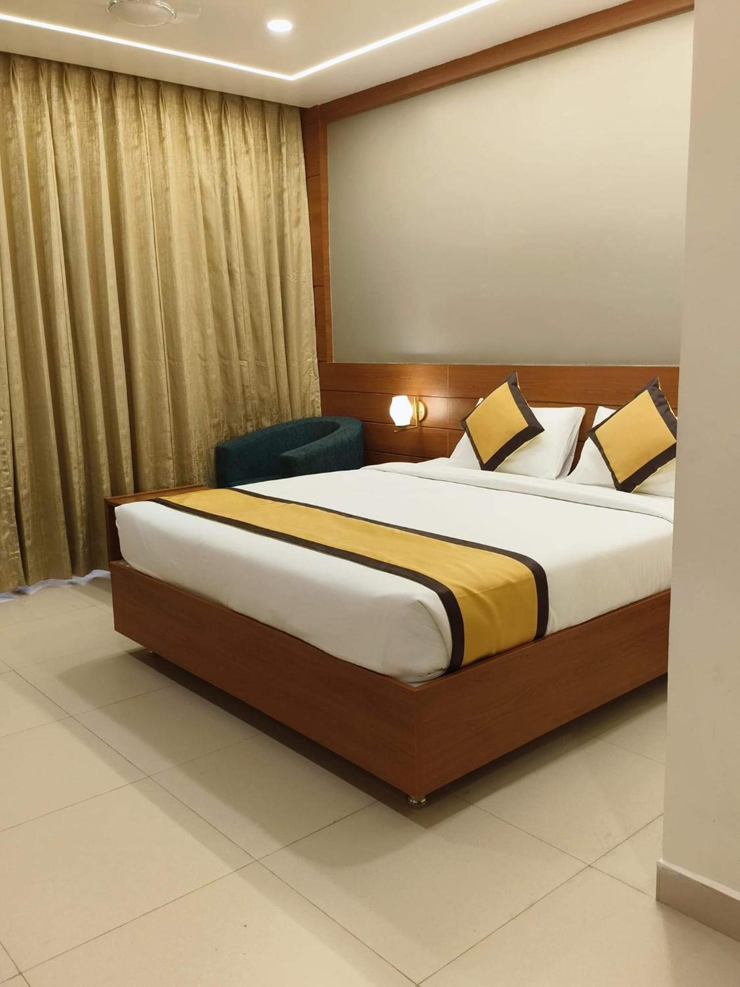 Rs Regal Inn-Deoghar Esterno foto